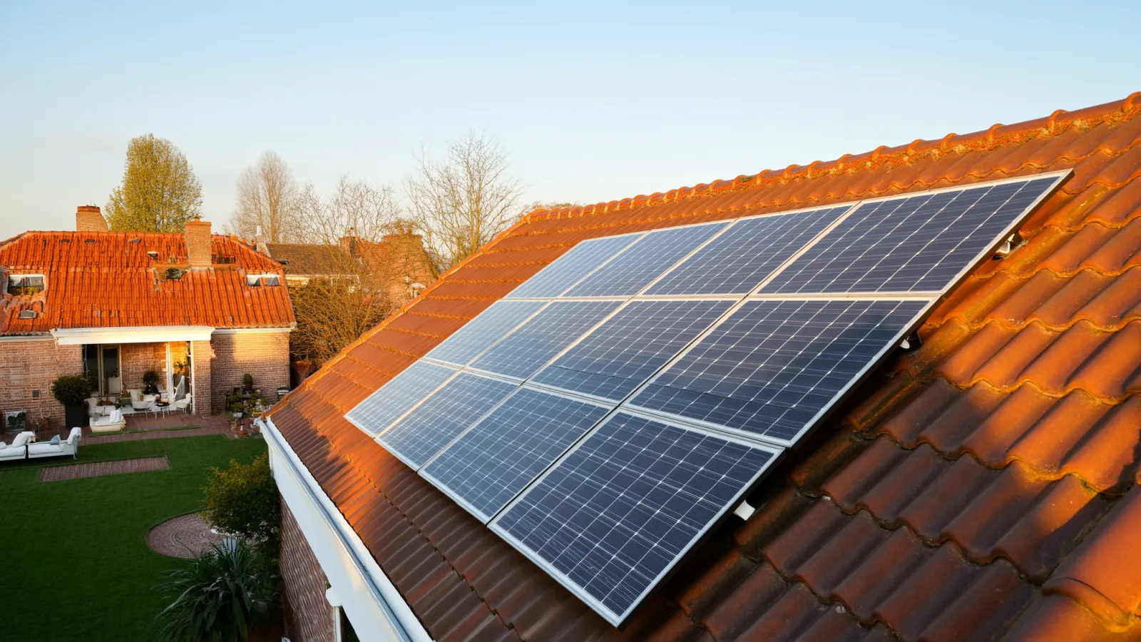 Zonnepanelen Garage Saldering 2027: Loont Het?