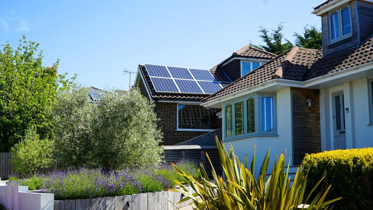 Zonnepanelen bij Scheiding & Saldering 2027: Gids